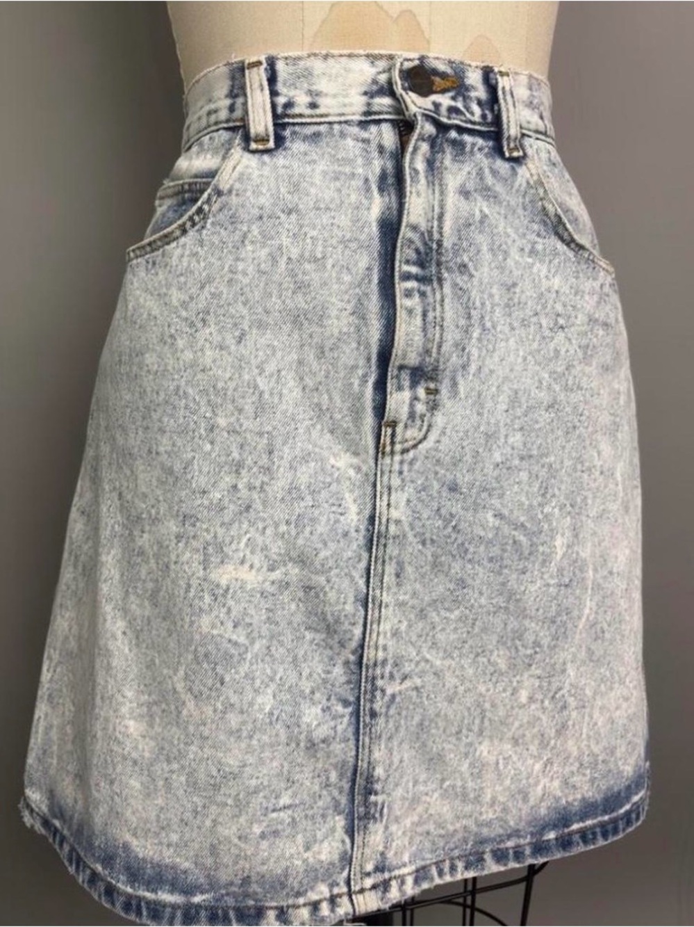 Women’s Vintage Acid Wash Blue Denim 80s Casual Skirt